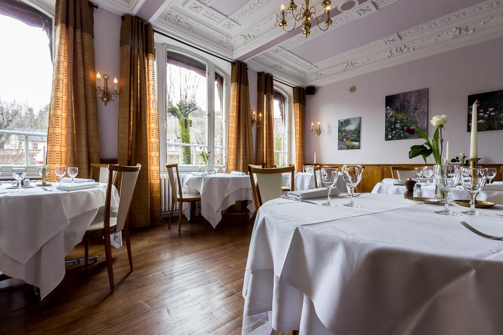 לה בורבול Logis Hotel Regina מראה חיצוני תמונה